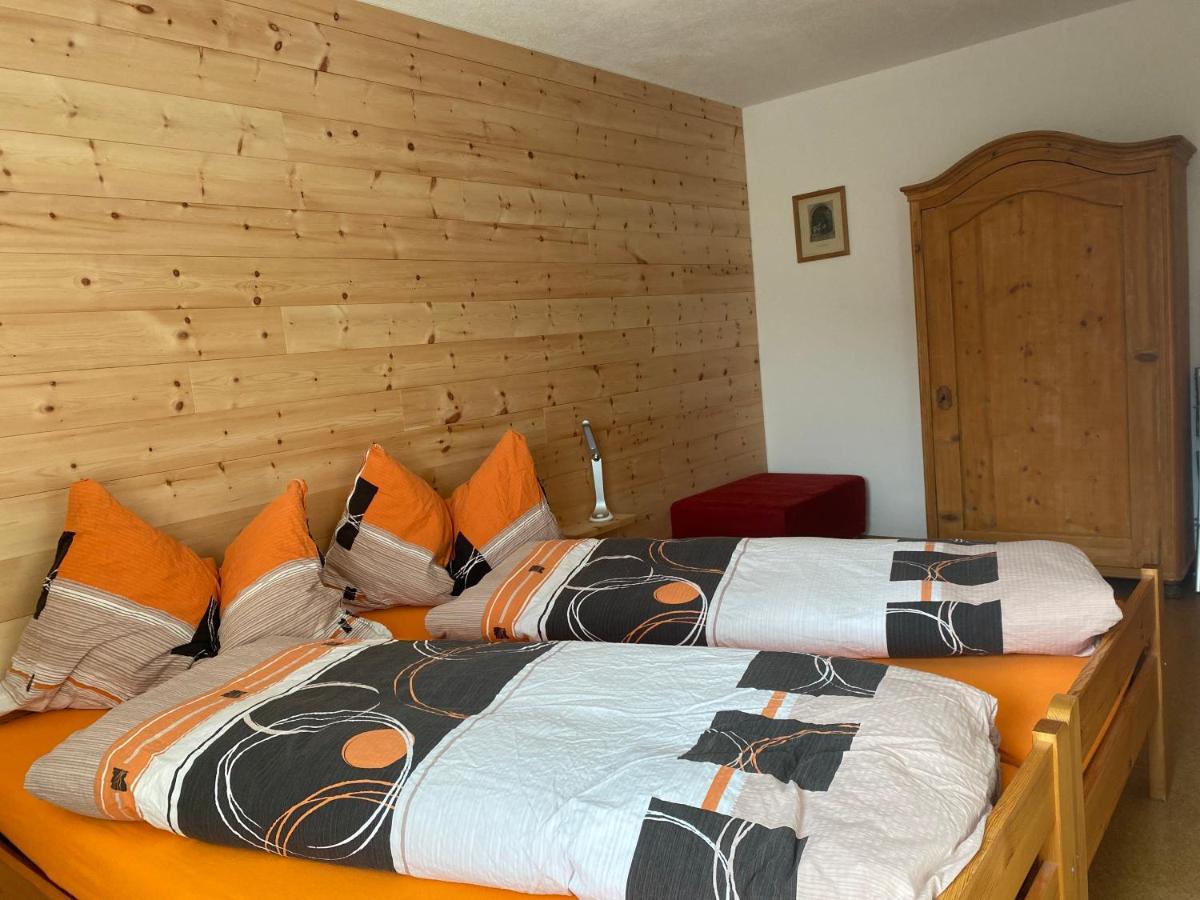 Ferienwohnung In Tschlin Mit Panoramablick Екстер'єр фото